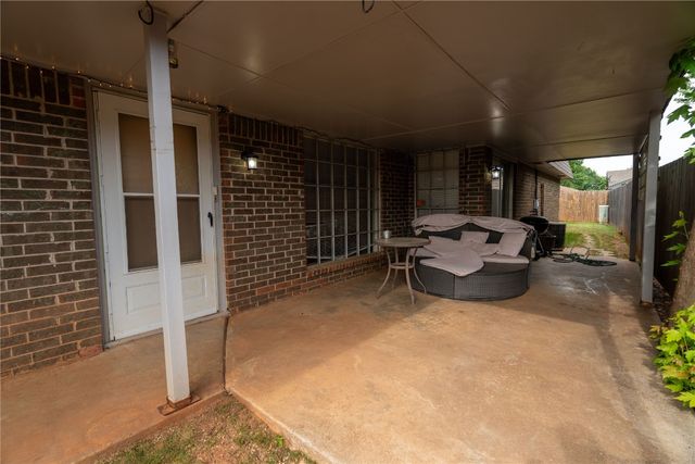 6429 N Peniel Avenue, Oklahoma City, OK 73132