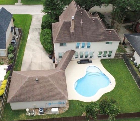2106 Mountain Lake Drive, Kingwood, TX 77345