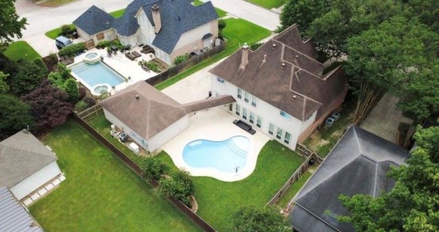 2106 Mountain Lake Drive, Kingwood, TX 77345