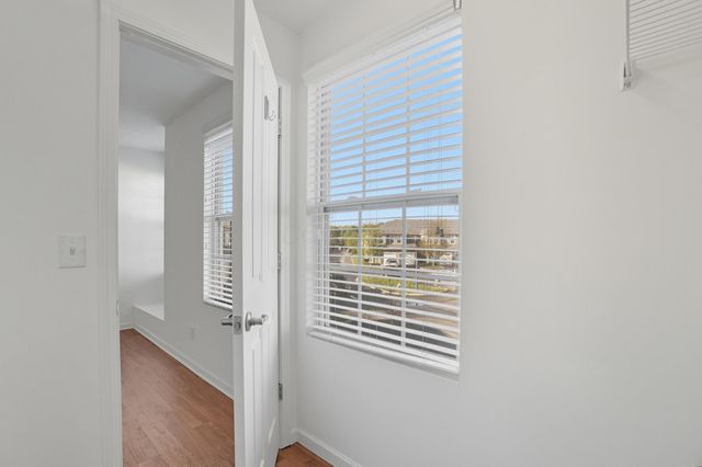 5468 Nottinghamshire Lane, Westerville, OH 43081