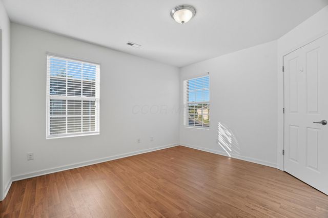 5468 Nottinghamshire Lane, Westerville, OH 43081