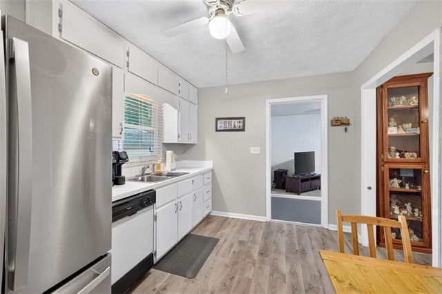 869 Rock Oak Lane, Lawrenceville, GA 30046