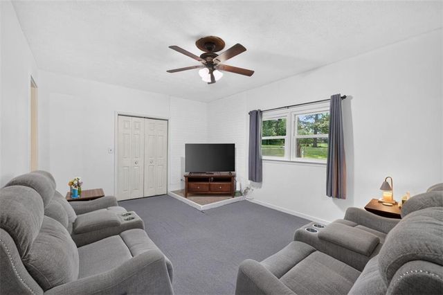 869 Rock Oak Lane, Lawrenceville, GA 30046
