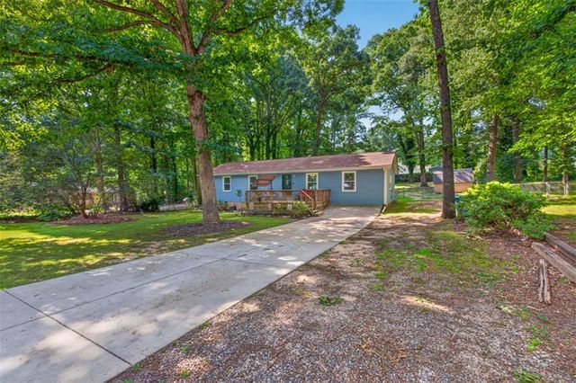 869 Rock Oak Lane, Lawrenceville, GA 30046