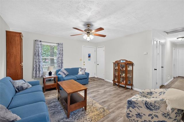869 Rock Oak Lane, Lawrenceville, GA 30046
