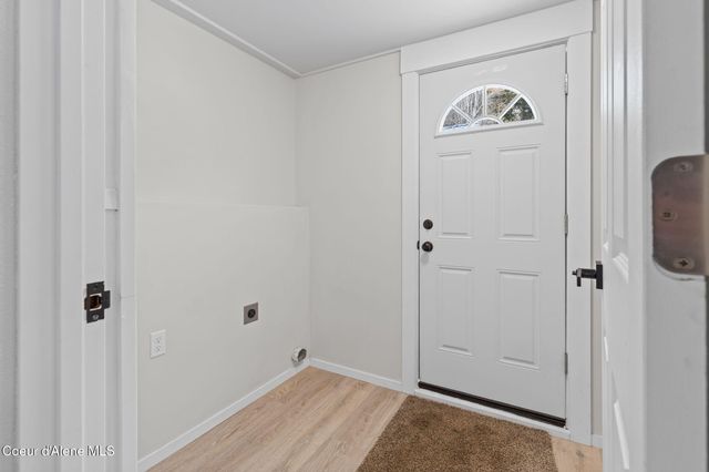 21 Main Ave, Wallace, ID 83873