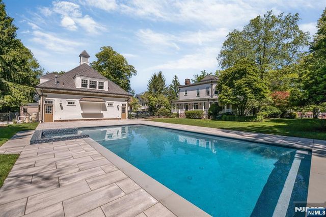640 Ridgewood Avenue, Ridgewood, NJ 07450