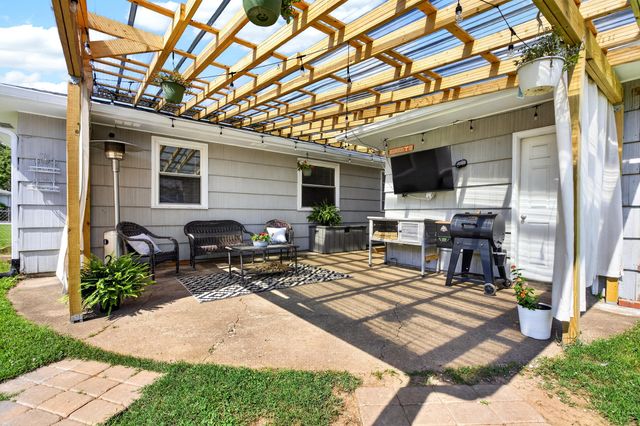 1701 Broadview Drive, Hixson, TN 37343
