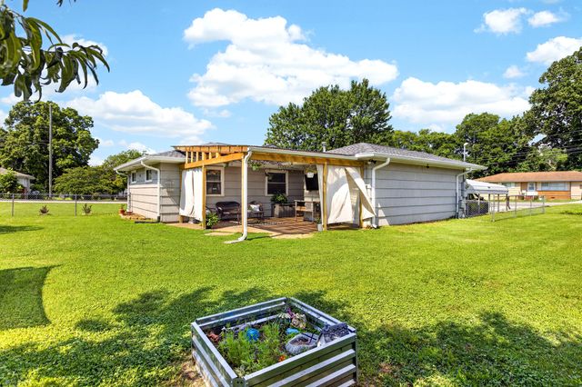 1701 Broadview Drive, Hixson, TN 37343