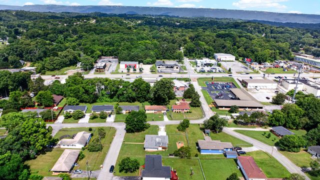 1701 Broadview Drive, Hixson, TN 37343