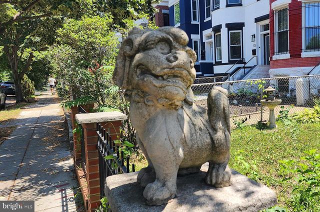 121 R ST NE, Washington, DC 20002
