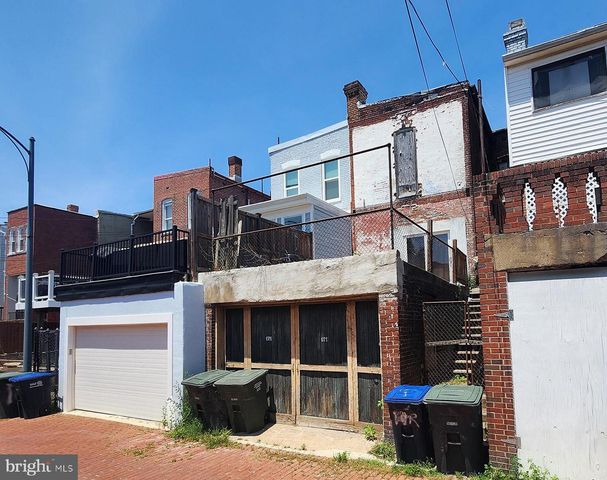 121 R ST NE, Washington, DC 20002