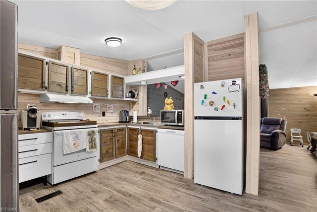 2422 Burney Road, Asheboro, NC 27205