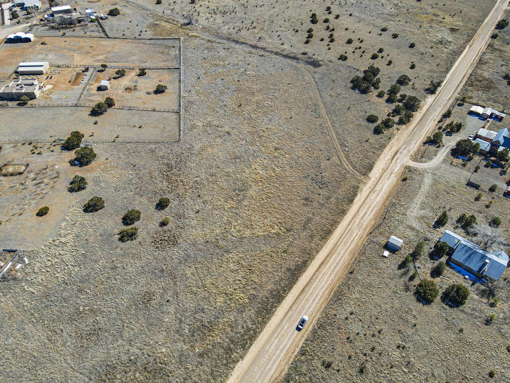 180 Horton Road, Edgewood, NM 87015