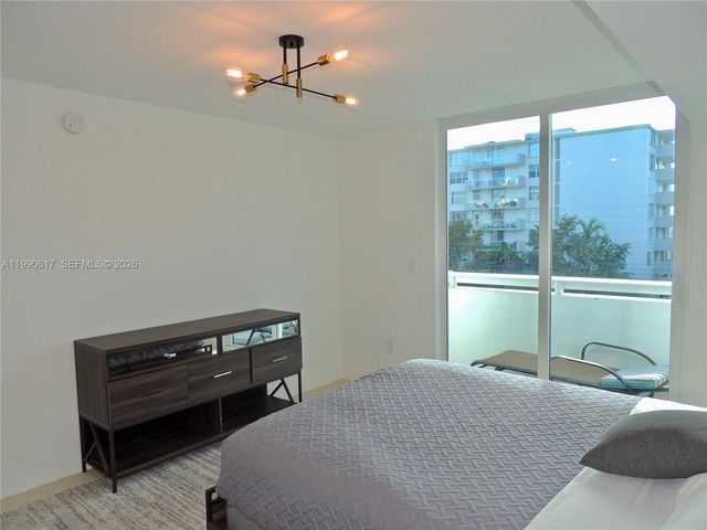 1170 101st St 402, Bay Harbor Islands, FL 33154