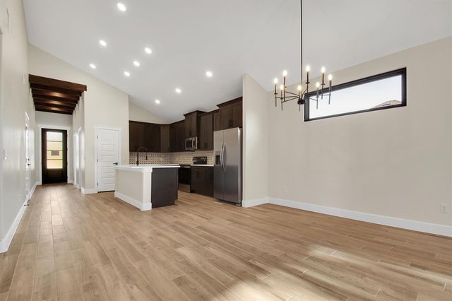 151 Kawainui LN, Bastrop, TX 78602