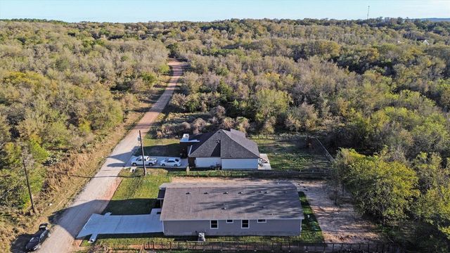 151 Kawainui LN, Bastrop, TX 78602