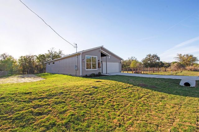 151 Kawainui LN, Bastrop, TX 78602