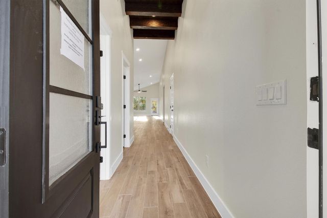 151 Kawainui LN, Bastrop, TX 78602