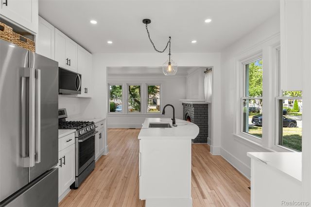 634 Channing Street, Ferndale, MI 48220