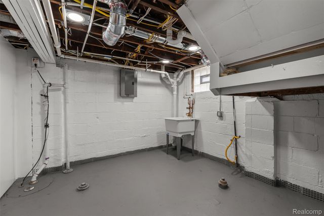 634 Channing Street, Ferndale, MI 48220