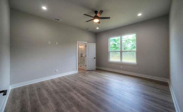 139 Waimanalo DR, Bastrop, TX 78602