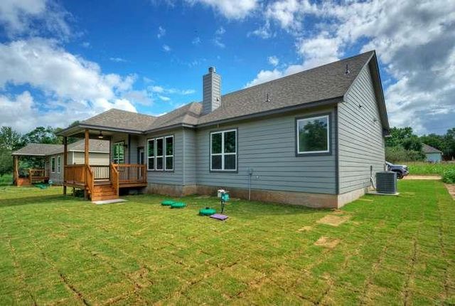 139 Waimanalo DR, Bastrop, TX 78602