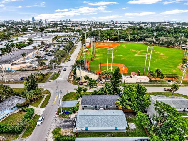 804 SW 28th Street 1-2, Fort Lauderdale, FL 33315