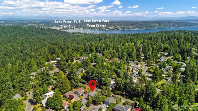 1828 NE Serpentine Place, Shoreline, WA 98155