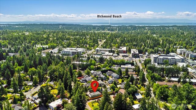1828 NE Serpentine Place, Shoreline, WA 98155