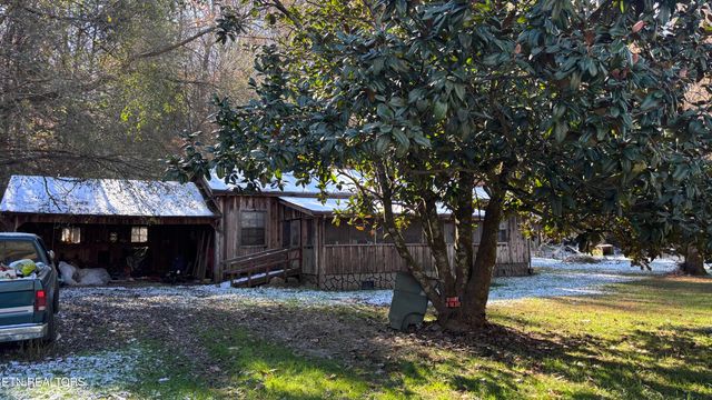 211 Cates Rd, Rockwood, TN 37854