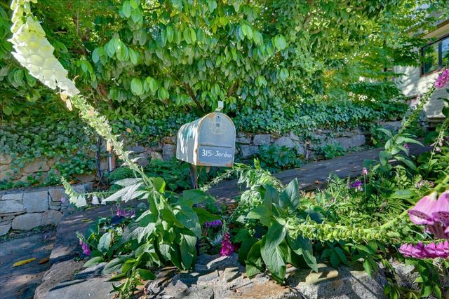 315 Jordan St, Nevada City, CA 95959