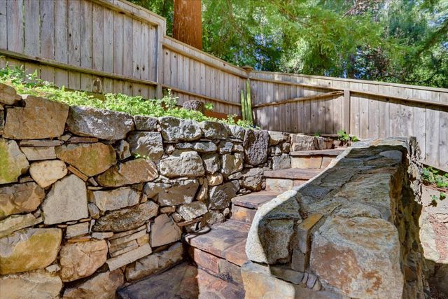 315 Jordan St, Nevada City, CA 95959