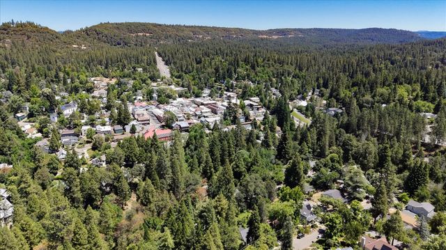 315 Jordan St, Nevada City, CA 95959