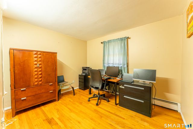 6 Maple Circle, Monroe, CT 06468