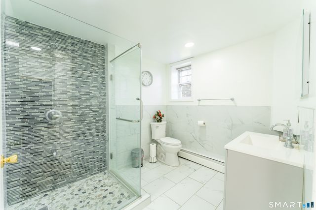 6 Maple Circle, Monroe, CT 06468