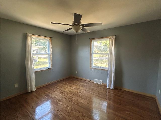 824 Garden Street, St Joseph, MO 64504