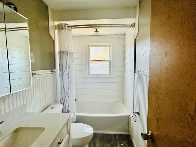 824 Garden Street, St Joseph, MO 64504