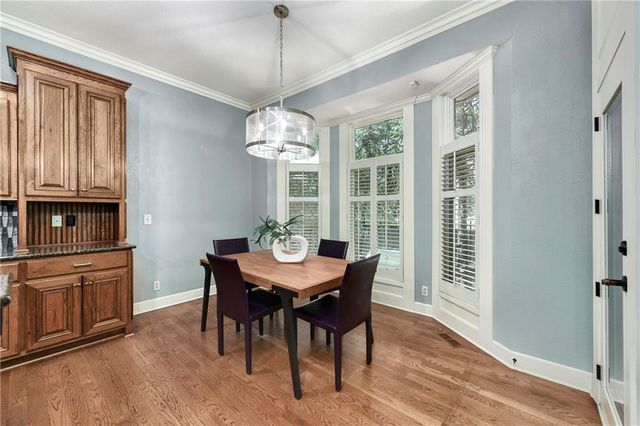5404 W 124th Terrace, Leawood, KS 66209