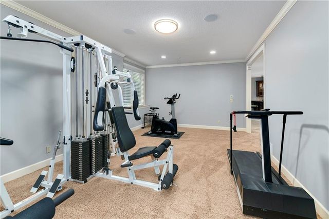 5404 W 124th Terrace, Leawood, KS 66209