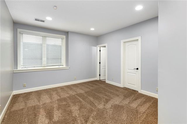 5404 W 124th Terrace, Leawood, KS 66209