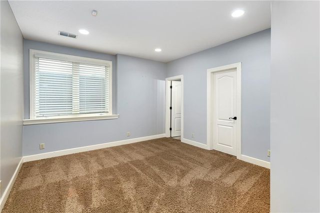 5404 W 124th Terrace, Leawood, KS 66209