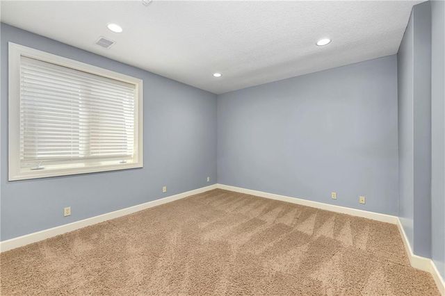 5404 W 124th Terrace, Leawood, KS 66209