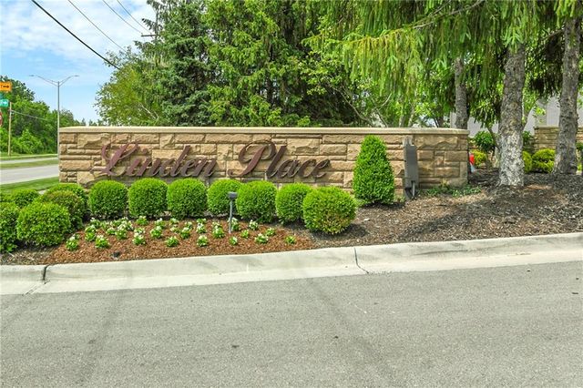 5404 W 124th Terrace, Leawood, KS 66209