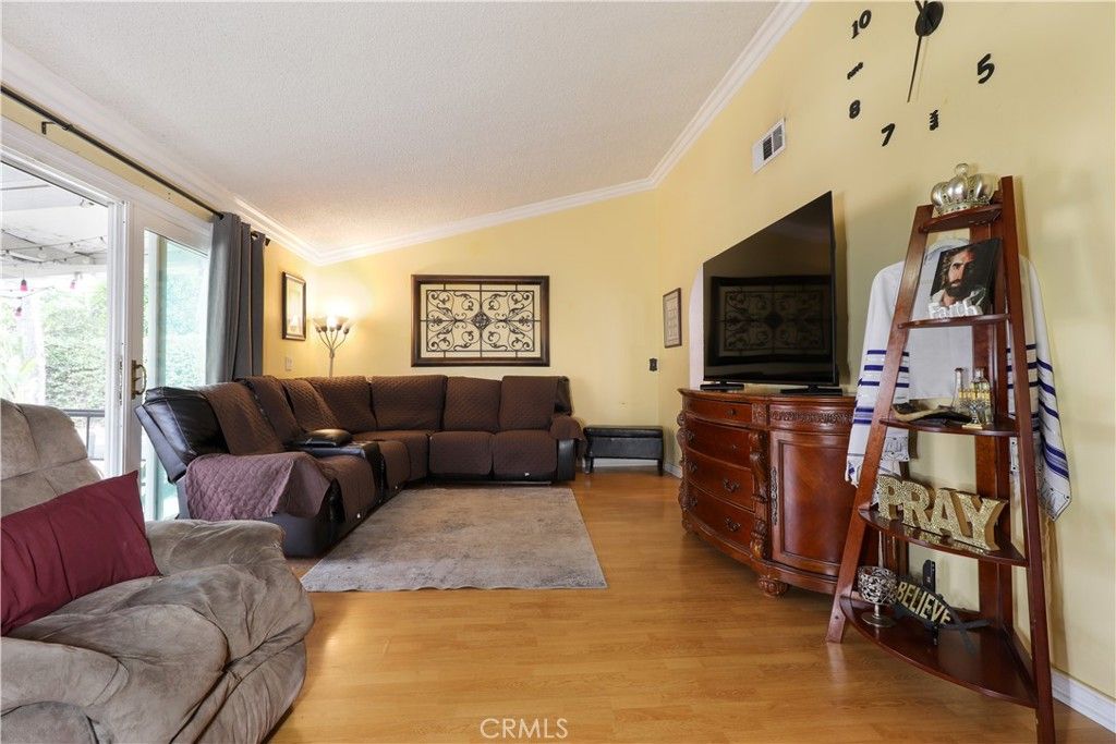 Image 9 of property listing at 3309 Friendswood, El Monte, CA 91733