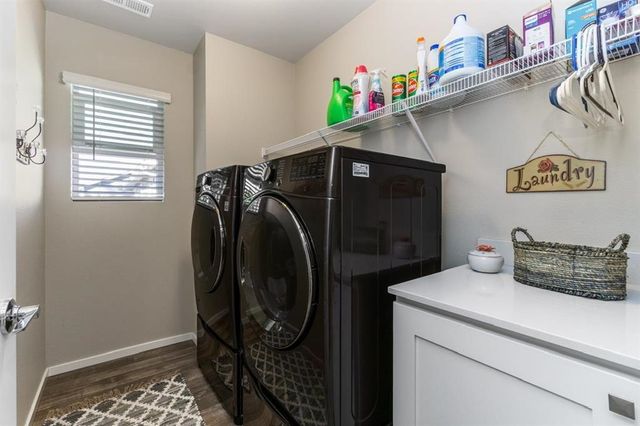 910 E Paske Rd, Colbert, WA 99005