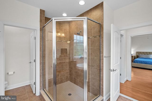 35124 GREYFRIAR DR, Round Hill, VA 20141