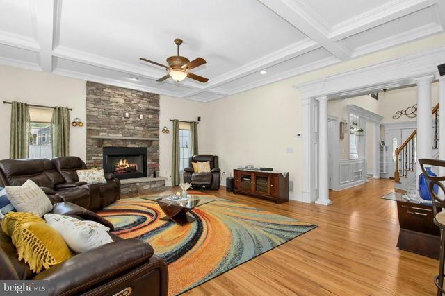 1 HARTMAN CT, Clark, NJ 07066