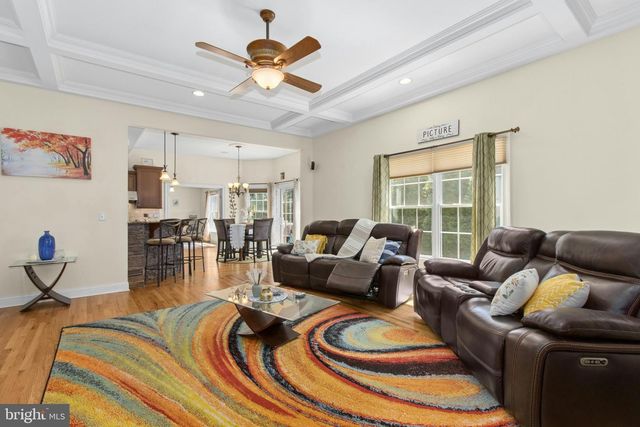 1 HARTMAN CT, Clark, NJ 07066
