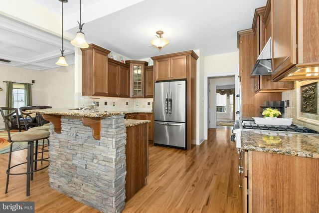 1 HARTMAN CT, Clark, NJ 07066
